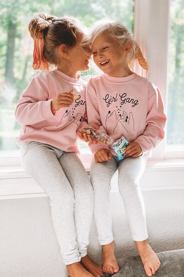 Girl Gang Sweatshirt in Pink